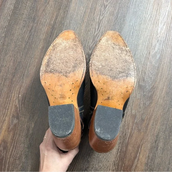 Ariat Black and Tan Embroidered Heeled Boots - Picture 3 of 3